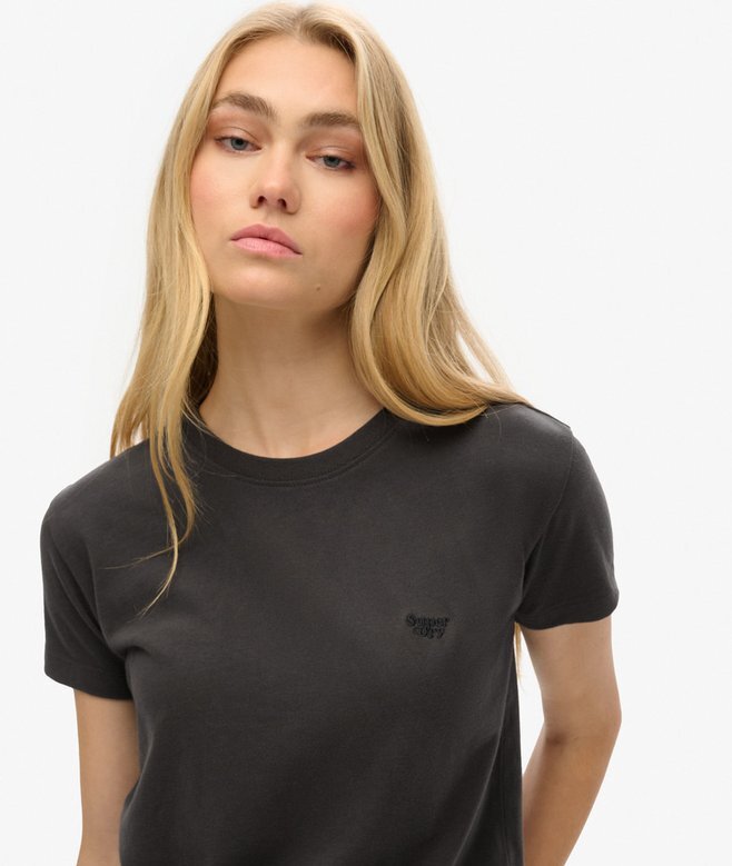 Essential Logo Fitted T-shirt Essential Logo Fitted T-shirt