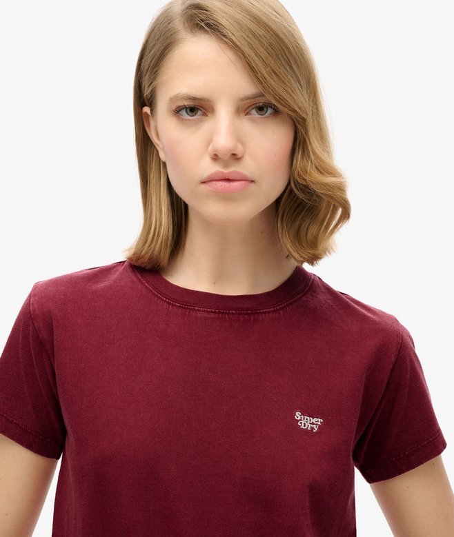 Essential Logo Fitted T-shirt Essential Logo Fitted T-shirt