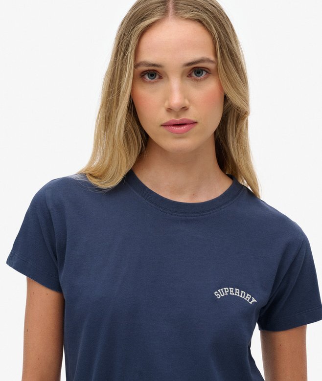 Essential Logo Fitted T-shirt Essential Logo Fitted T-shirt