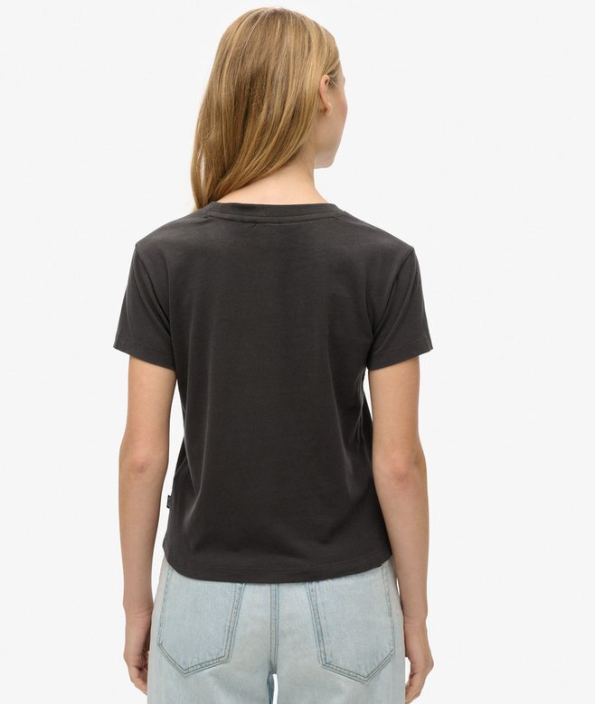 Essential Logo Fitted T-shirt Essential Logo Fitted T-shirt