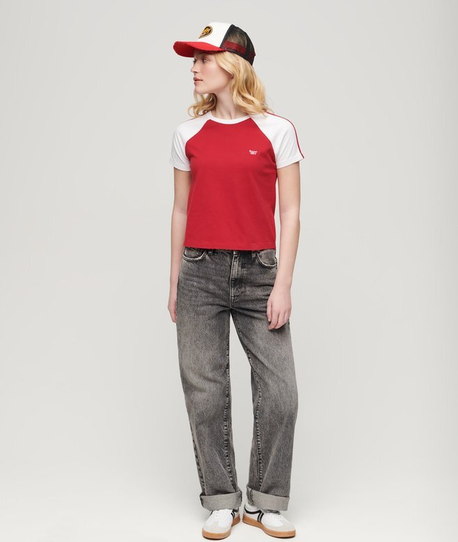 Essential Logo Retro T-shirt Essential Logo Retro T-shirt