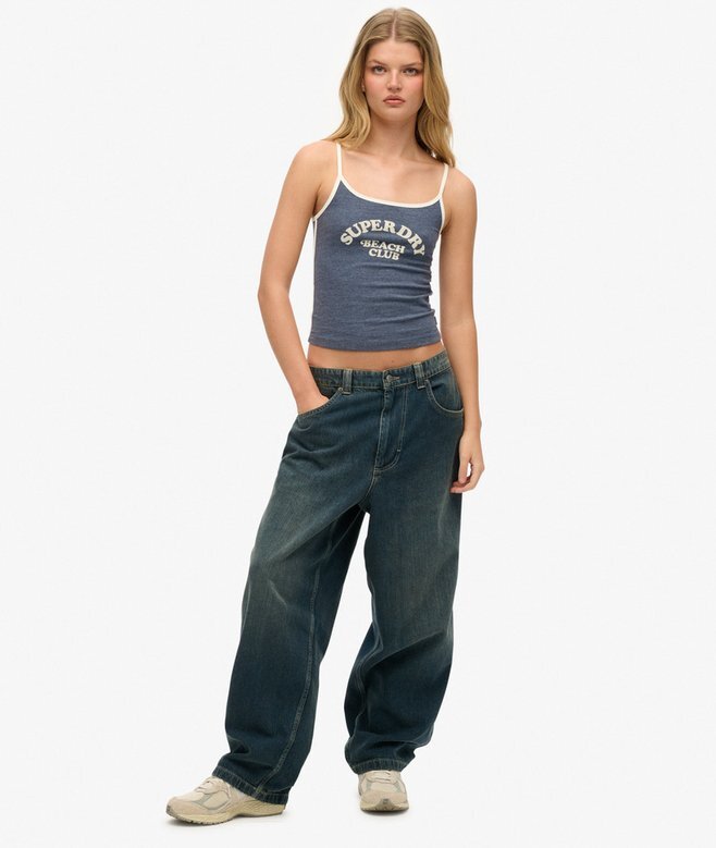 Καμί με το λογότυπο της Athletic Essentials Καμί με το λογότυπο της Athletic Essentials