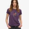 Μικρό εφαρμοστό T-shirt με τατουάζ και στρας