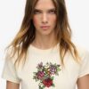 Μικρό εφαρμοστό T-shirt με τατουάζ και στρας