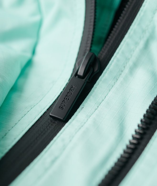 Μπουφάν Sd Windbreaker με κουκούλα και κεντήματα Μπουφάν Sd Windbreaker με κουκούλα και κεντήματα