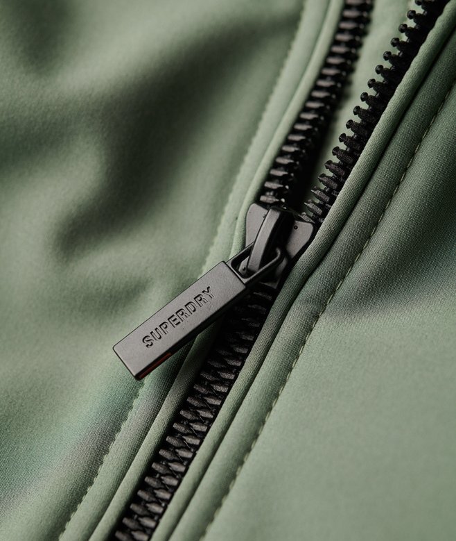 Μπουφάν Soft Shell Trekker με κουκούλα Μπουφάν Soft Shell Trekker με κουκούλα