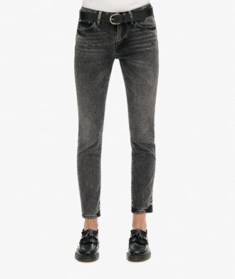 Σλιμ τζιν μεσαίου ύψους από Organic Cotton Σλιμ τζιν μεσαίου ύψους από Organic Cotton