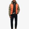 Sport Puffer με κουκούλα και χρωματικά μπλοκ Sport Puffer με κουκούλα και χρωματικά μπλοκ