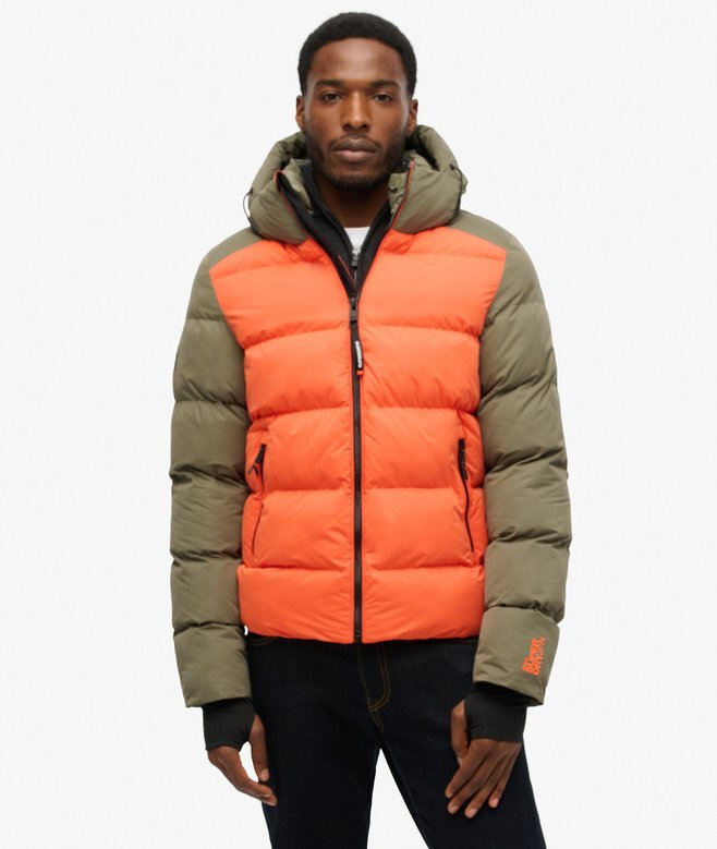Sport Puffer με κουκούλα και χρωματικά μπλοκ Sport Puffer με κουκούλα και χρωματικά μπλοκ