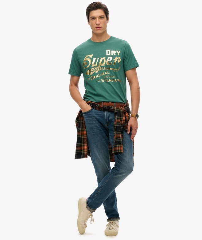 Τ-shirt με μεταλλικό σχέδιο εργασίας Τ-shirt με μεταλλικό σχέδιο εργασίας