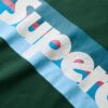 T-shirt με ρετρό ρίγες και λογότυπο T-shirt με ρετρό ρίγες και λογότυπο