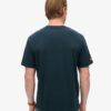 T-shirt με στάμπα «Travel Postcard Chest»