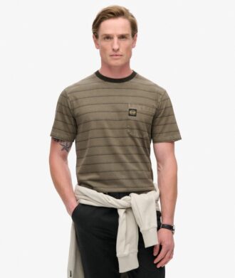 T-shirt με τσέπη και ραβδώσεις