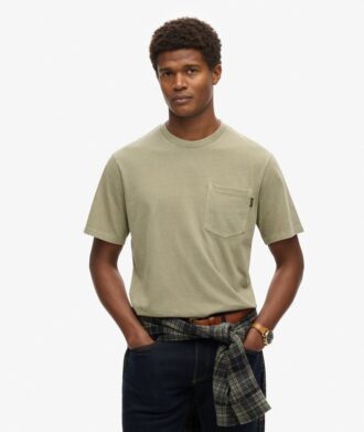 T-shirt με τσέπη με ραφές σε αντίθεση