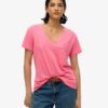 T-shirt με V-neck και κεντημένο σχέδιο T-shirt με V-neck και κεντημένο σχέδιο