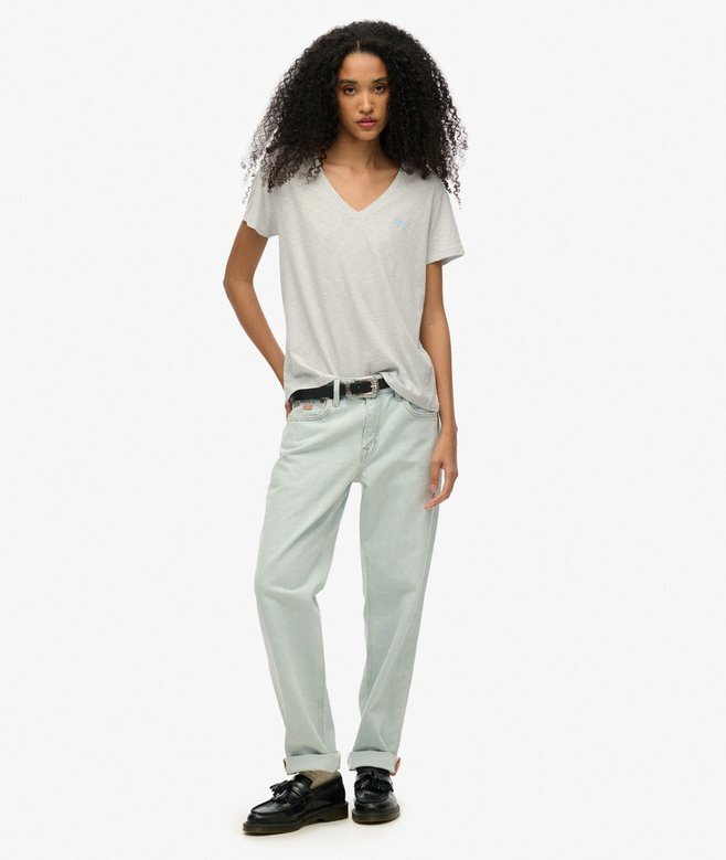 T-shirt με V-neck και κεντημένο σχέδιο T-shirt με V-neck και κεντημένο σχέδιο