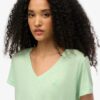 T-shirt με V-neck και κεντημένο σχέδιο