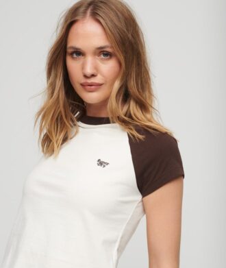 T-shirt Raglan με λογότυπο Essential από Organic Cotton