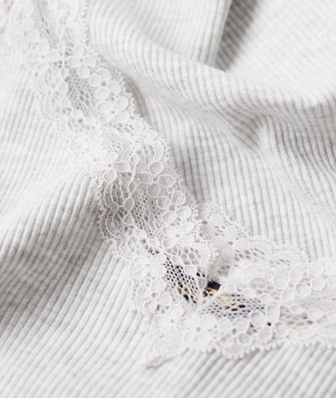 Βασική μπλούζα με δαντέλα από Organic Cotton Βασική μπλούζα με δαντέλα από Organic Cotton